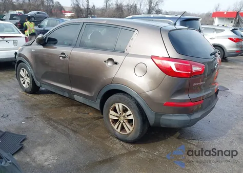 2011 Kia Sportage Lx z USA, uszkodzony, nr VIN KNDPBCA26B7044671